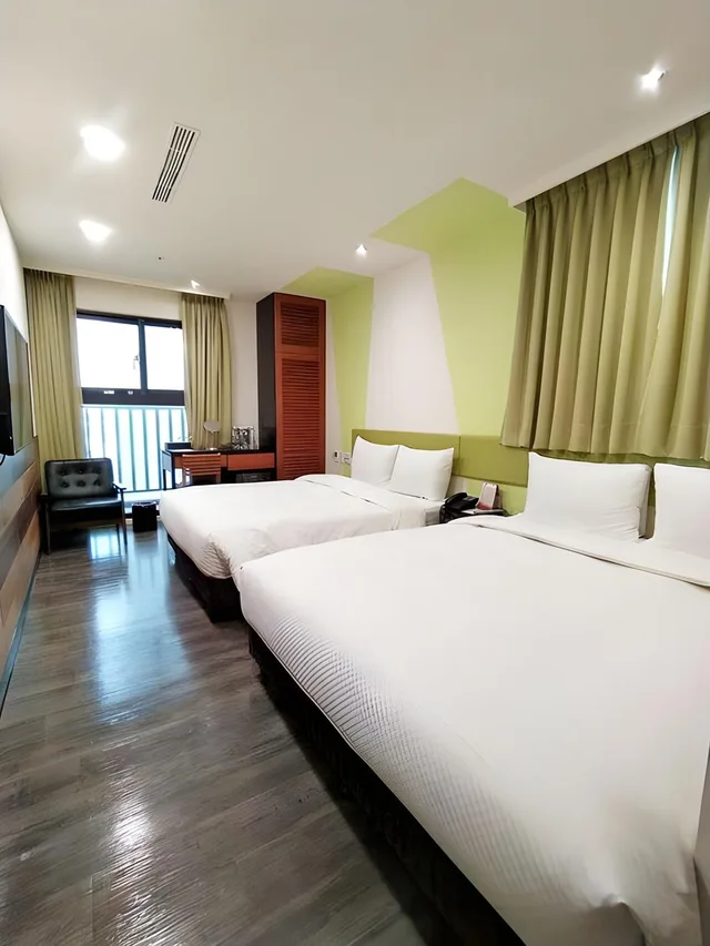 غرفة إليت، Hotel J 1/1