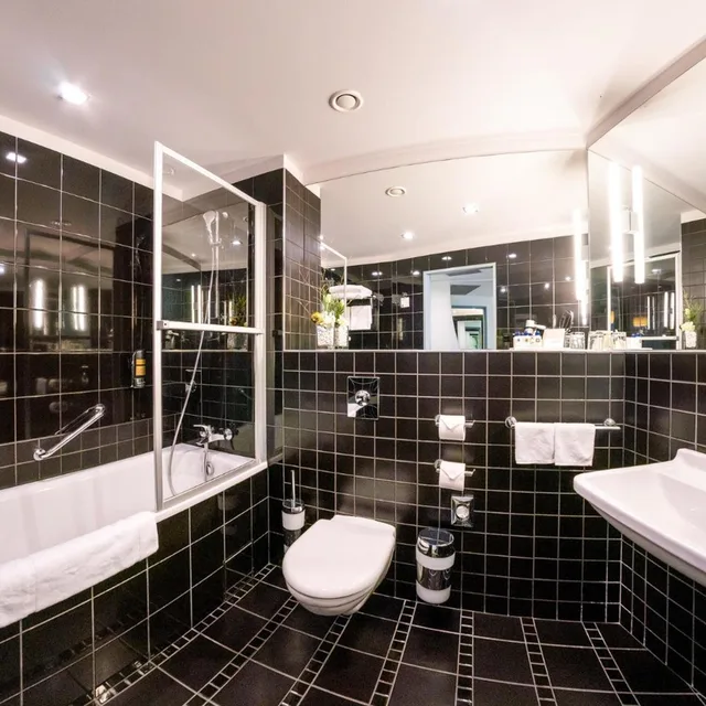 Room, Triple, Single Bed, Grandium Hotel Prague 7/10