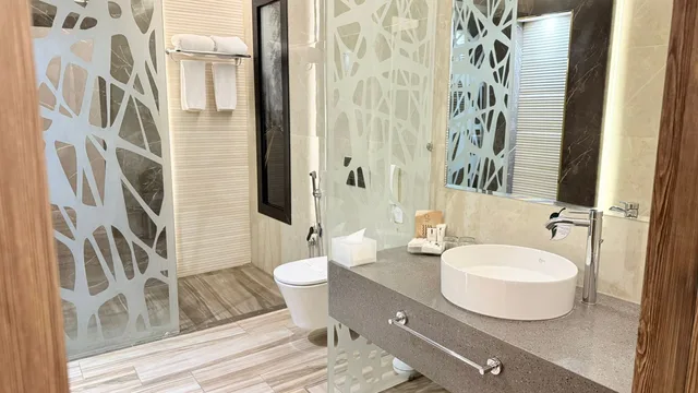 جناح سوبيريور بسرير كينج، Le Reve Hotel 29/32