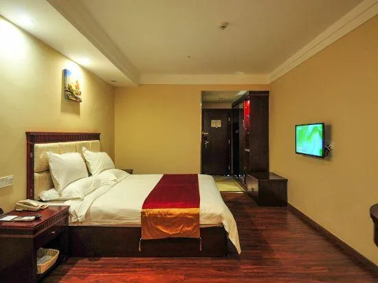 Guest Room, King Bed, Greentree Inn Sanya Jiyang District Yalongbay Yingbin Avenue Hotel 1/2