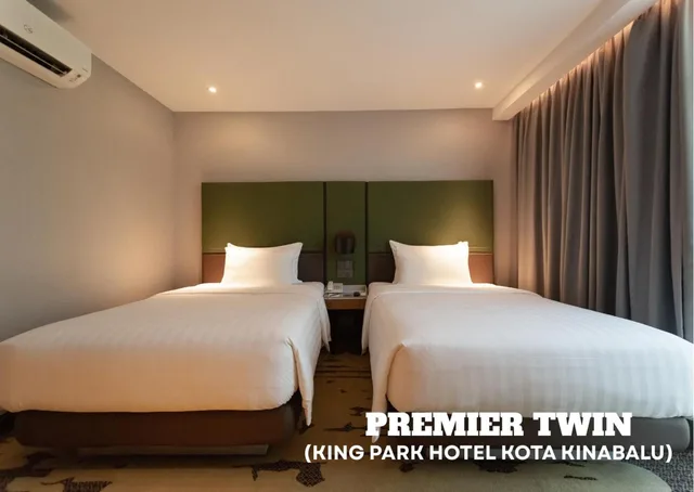 Premier Twin Room, King Park Hotel 2/6
