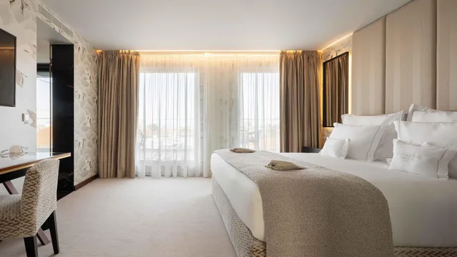 جناح بريميوم، Wine And Books Porto Hotel 1/6