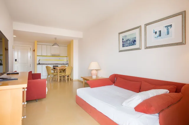 شقة بأربعة أسرّة بغرفة نوم واحدة بإطلالة جزئية على البحر، Best Roquetas Hotel 1/10