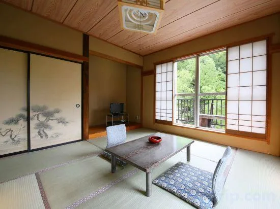 غرفة يابانية قياسية بإطلالة على الجبل، Meiji Onsen Ryokan 2/2