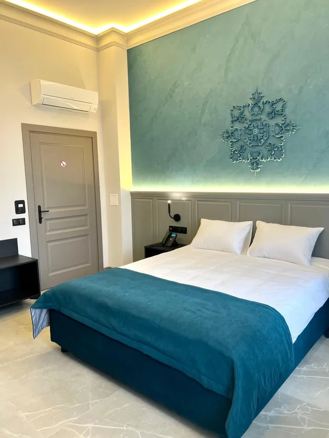 غرفة بسرير مزدوج لذوي الإعاقة، Richmond Hotel 1/2