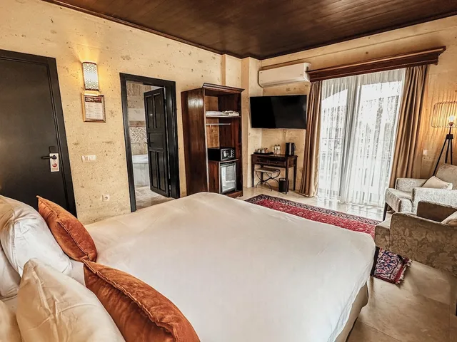 Junior Suite, King Bed, City View, Osmanli Manor Hotel 2/8