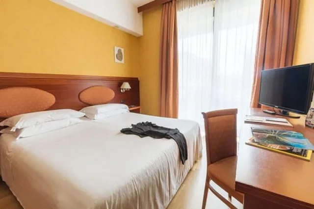 غرفة كلاسيكية بسرير مزدوج أو سريرين منفصلين، Hotel Nettuno 2/3