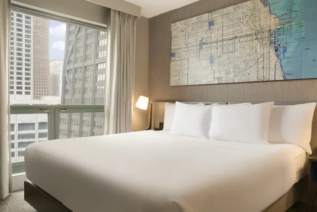 Conference, Suite, King Bed, Hilton Chicago Magnificent Mile Suites 1/3