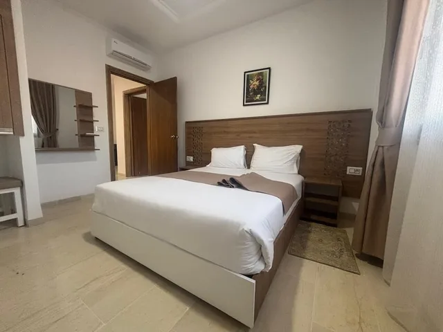 Family Suite, 1 Double and 3 Single Beds, Sea View، Al Baraka 6/10
