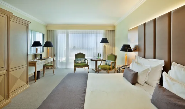 غرفة بريميوم بسرير مزدوج أو سريرين منفصلين بإطلالة على البحر بشرفة، CASCAIS MIRAGEM 6/10