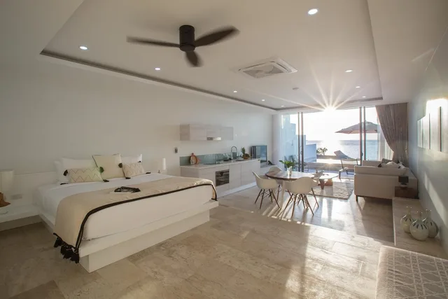 1 Bedroom, Pool, Penthouse, Suite, King Bed, Sea View، SKYE BEACH HOTEL 3/7