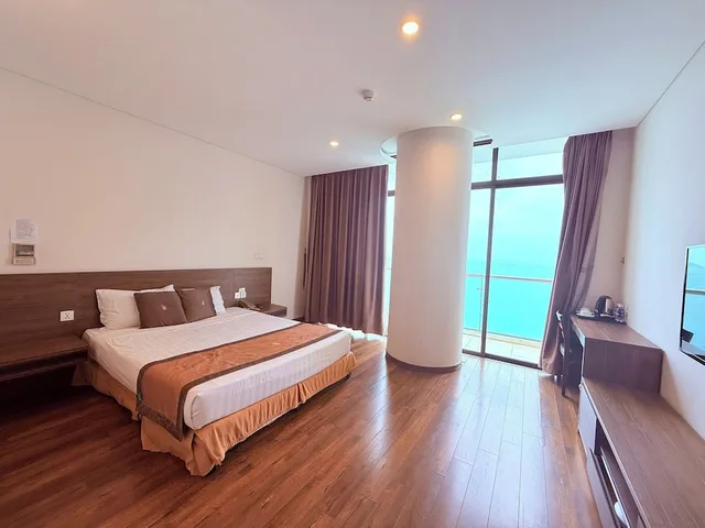 غرفة بريميوم بسرير كوين بإطلالة على البحر، Lenid Nha Trang Hotel 1/10