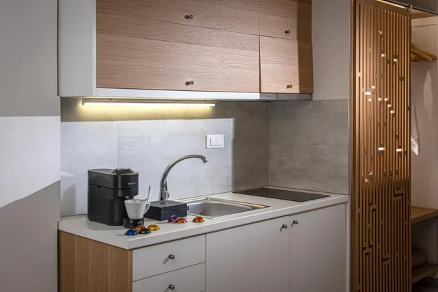 Semi Basement, Suite، Mary Hotel and Mary Royal Suites 5/7