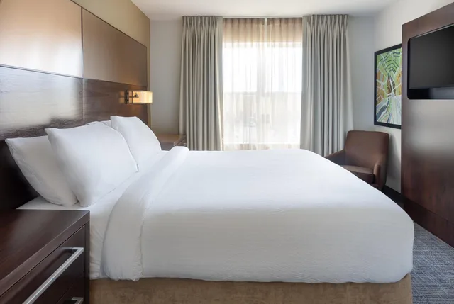 جناح بغرفة نوم واحدة مع أريكة، Residence Inn Largo Medical Center Drive 1/8