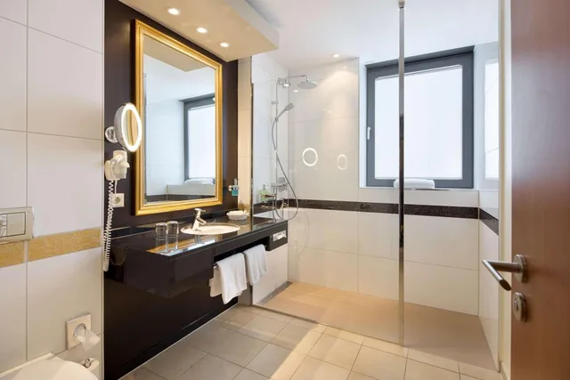 غرفة ديلوكس بسرير كوين، Best Western Plus Arosa Hotel 6/7