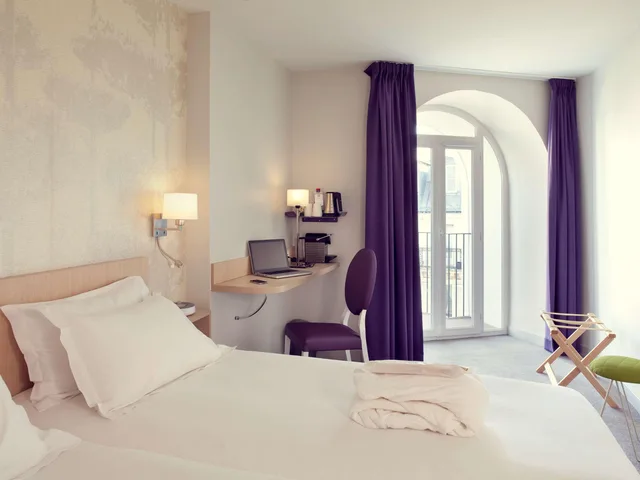 غرفة بريفيليج بسريرين منفصلين، Mercure Paris Notre Dame Saint Germain Des Pres 1/10