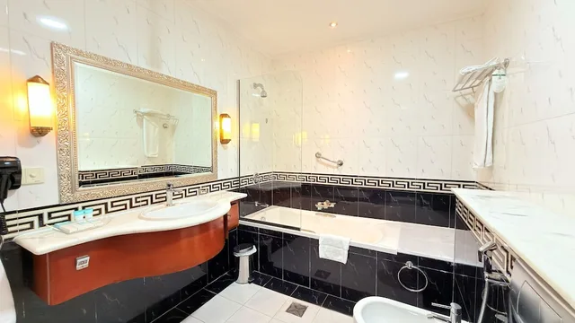 غرفة تنفيذية بسرير كينج، Sunday Hotel Al Barsha Dubai Mall of the Emirates Formerly Grand Excelsior Al Barsha 7/9