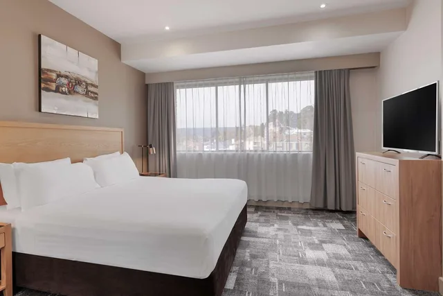 جناح تنفيذي بسرير كينج بحوض جاكوزي، Best Western Plus Launceston 1/2