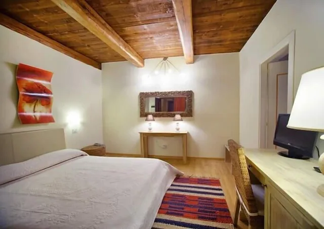 غرفة كلاسيكية بسرير مزدوج، Il Baio Relais Natural Spa 3/5