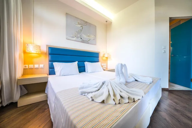 جناح سوبيريور، Forest Park Hotel 2/10