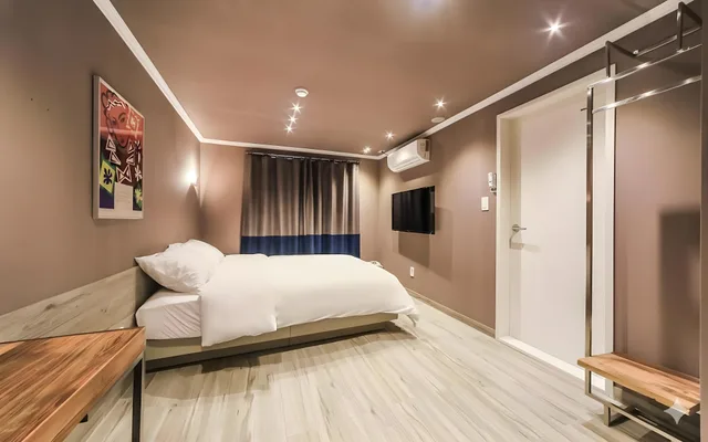 Deluxe, No Parking, Tinto Hotel 1/1