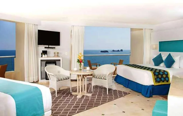 Sun Club, Family Suite, 2 Double Beds, Ocean Front، Sunscape Dorado Pacifico Resort And Spa 1/2