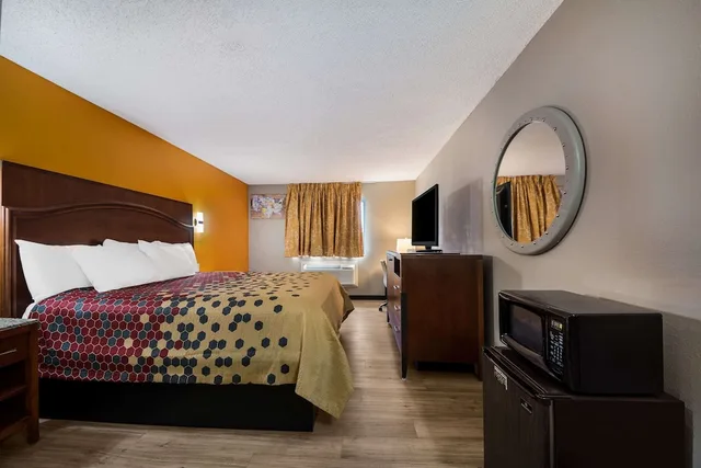 غرفة قياسية بسرير كينج، Econo Lodge San Antonio Near SeaWorld - Medical Center 4/4
