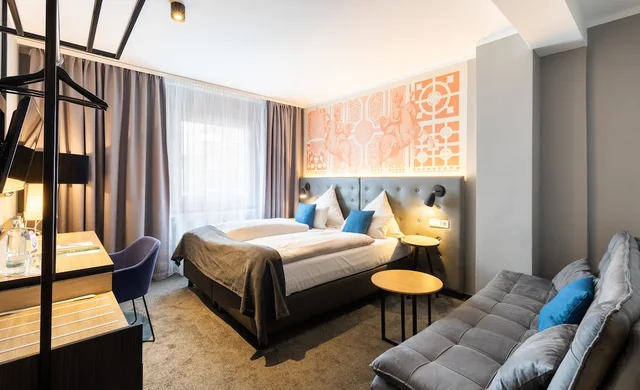غرفة كبيرة بسرير مزدوج، YORS Boutique Hotel 2/3