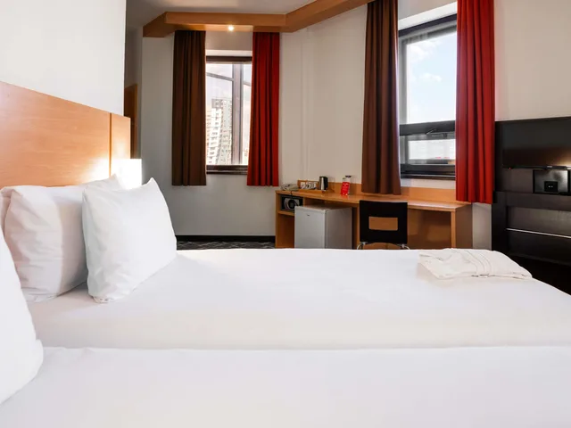 غرفة بريميوم بسريرين منفصلين بإطلالة على المدينة، Ibis Astana Hotel 5/10