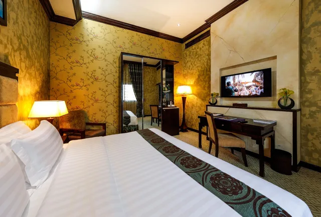 Gazelle، EMIRATES PARK RESORT 1/3