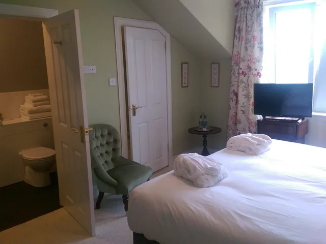 Montgomery, Deluxe, King Bed, Lochinver Guest House 7/10