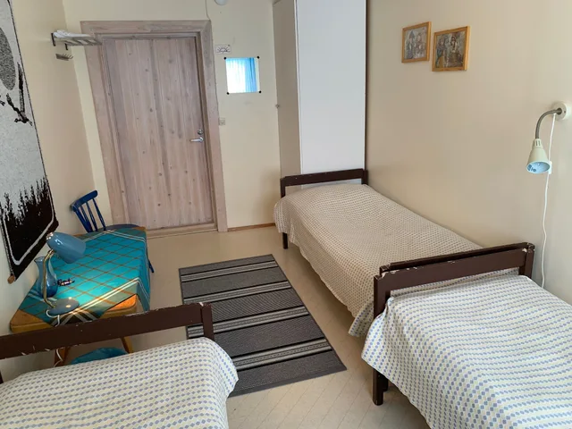 Guest Room, Triple, 3 Beds, Shared Bathroom, Hotel Hetan Majatalo 1/3