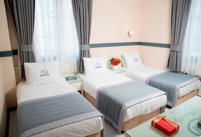1 Bedroom, Family, 1 Double and 3 Single Beds، Hotel Agan 1/1