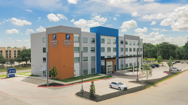 Holiday Inn Express & Suites Tyler South - University Area by IHG، تايلر 45/50