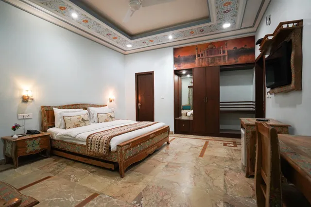 Super, Deluxe, Pool View، Marugarh 3/4