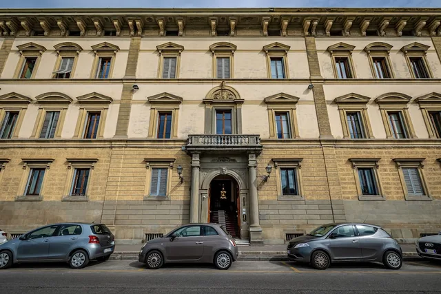 FLORENCE VIEW APARTMENTS، Campo di Marte، فلورنسا 37/43