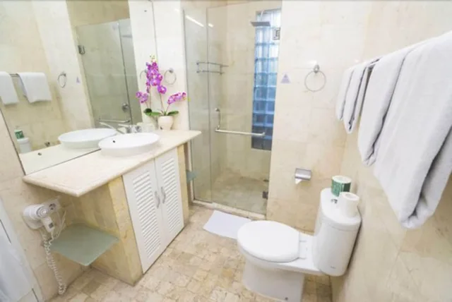 شقة بسرير كوين وسرير مزدوج بغرفتي نوم، Beach Melati Apartments 3/4