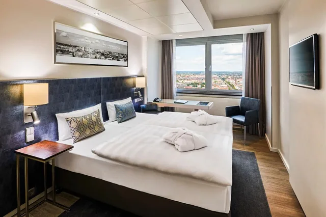 غرفة قياسية بسريرين منفصلين، Park Inn by Radisson Berlin Alexanderplatz 1/10
