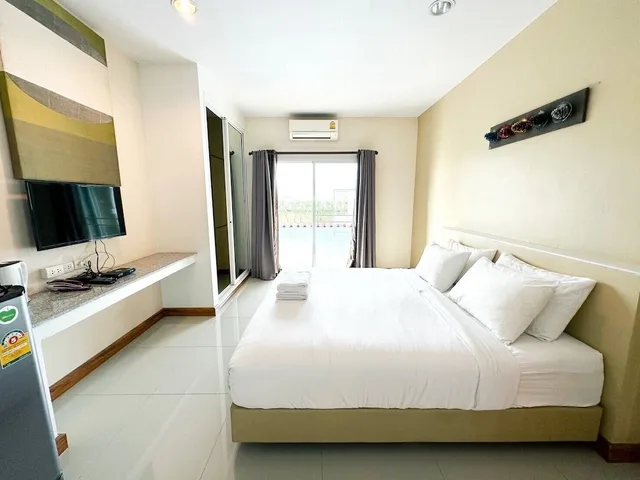 غرفة ديلوكس بسرير كينج، The Island Resort 6/10
