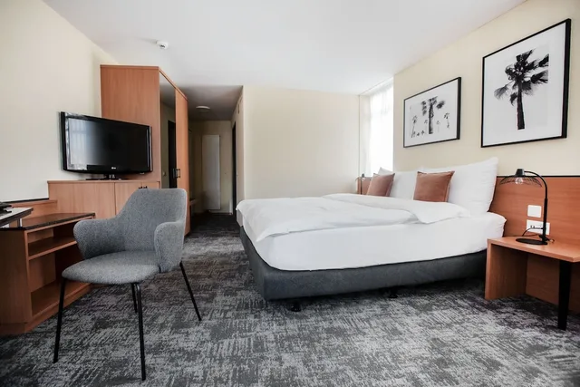 غرفة قياسية بسرير كوين، Hotel Engel Business Lifestyle 3/6