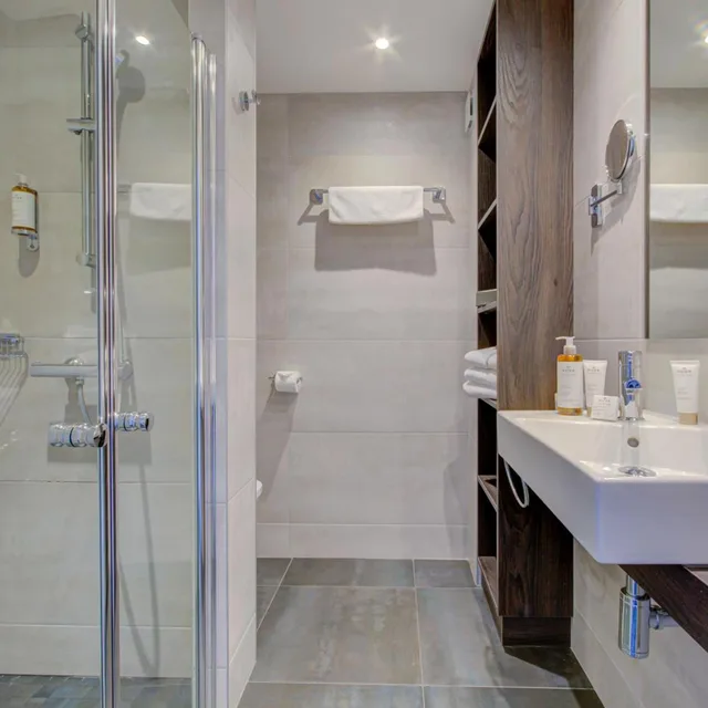 غرفة بسرير مزدوج بشرفة، HOTEL LE COTTAGE 7/10
