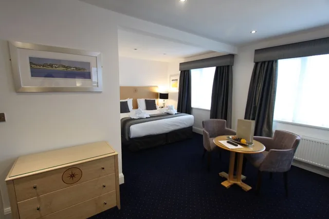 غرفة سيغنتشر بسريرين منفصلين، Belgrave Sands Hotel & Spa 4/6