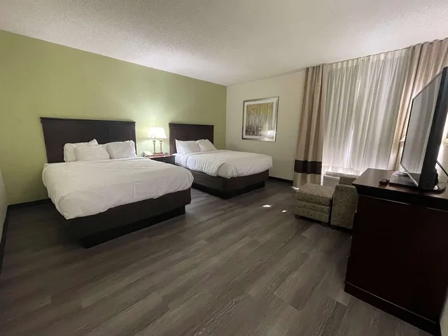 جناح بسريرين كوين، Comfort Inn Pinehurst NC 2/10