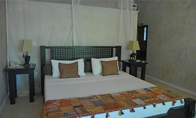جناح بغرفتي نوم، Lawford S Hotel 5/10