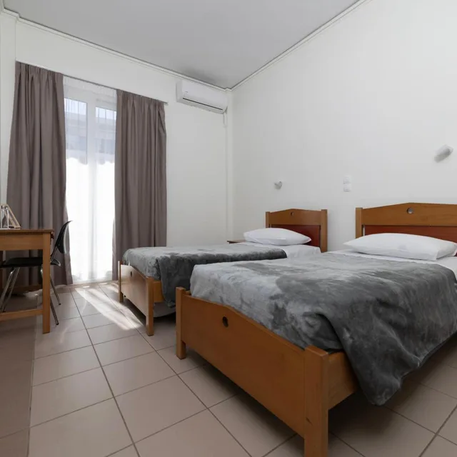 Comfort, Triple, Single Bed, Lateral Side Sea View، Delfini 2/10