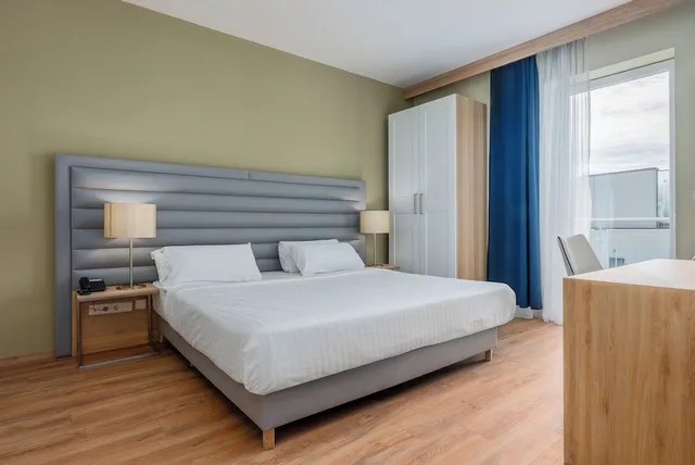 suite capacity 3، Akeah Verdi Budapest 1/4