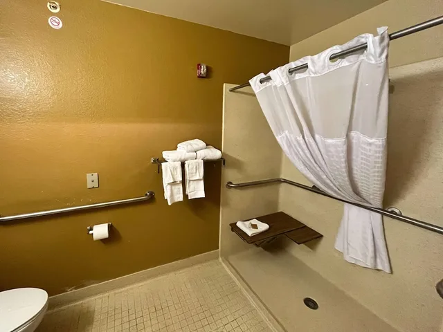 غرفة قياسية بسرير كوين، Studio6 Memphis, TN – East Memphis 7/7