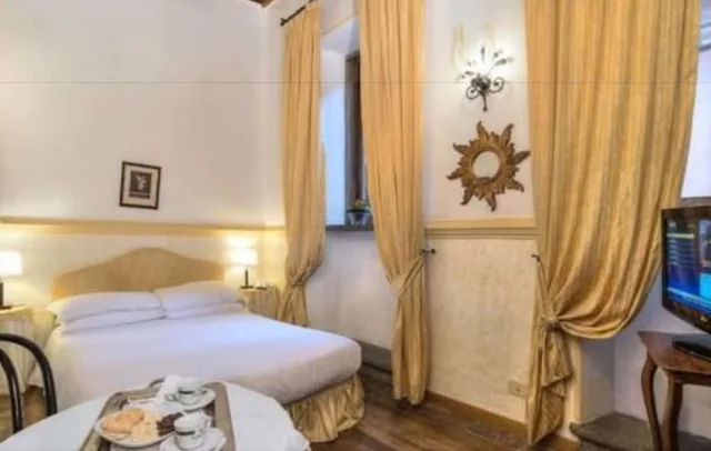 غرفة كلاسيكية بسرير كوين، Fontana Hotel Rome 2/5