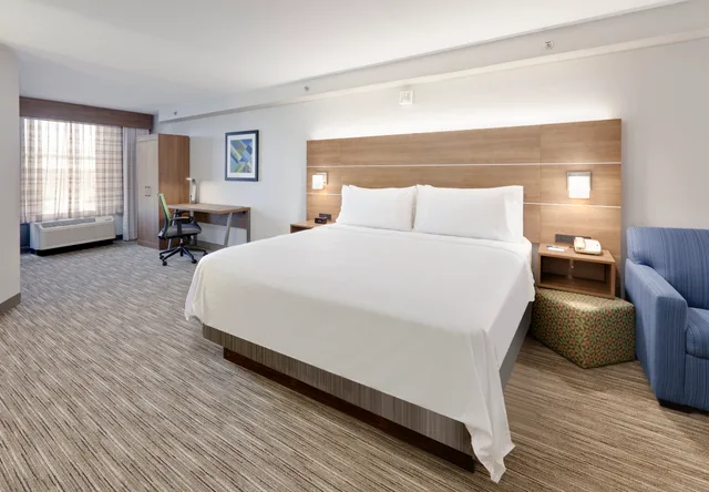 جناح لذوي الإعاقة، Holiday Inn Express Hotel And Suites Irving Conv Ctr Las Colinas 2/4