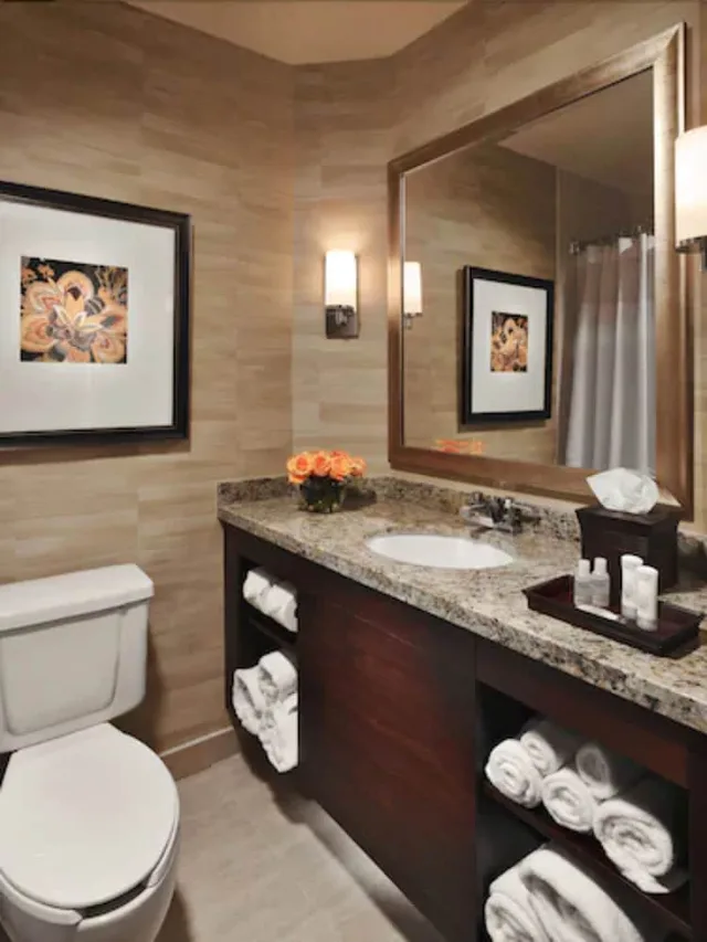 غرفة داخلية بسريرين كوين، Wyndham Jacksonville Hotel and Conference Center 3/3